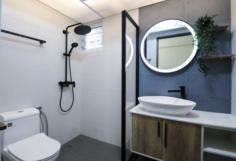 Scandinavian Bathroom with Countertop and Mirror
