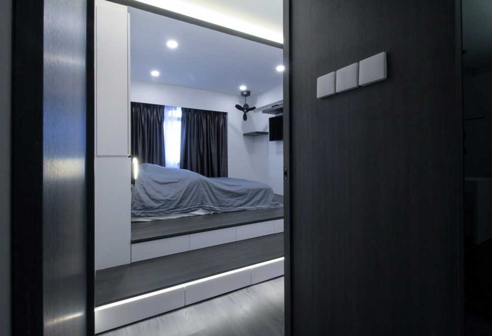 Minimalist Bedroom with Bookshelf and Vinyl Flooring