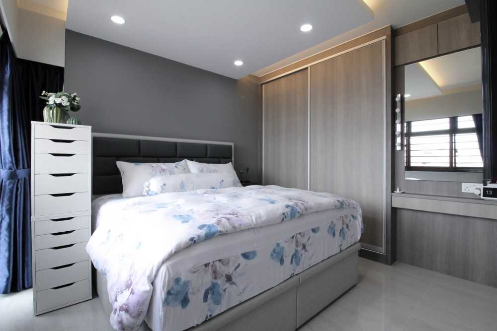 Contemporary Bedroom with Homogeneous Tiles and Cove Lighting