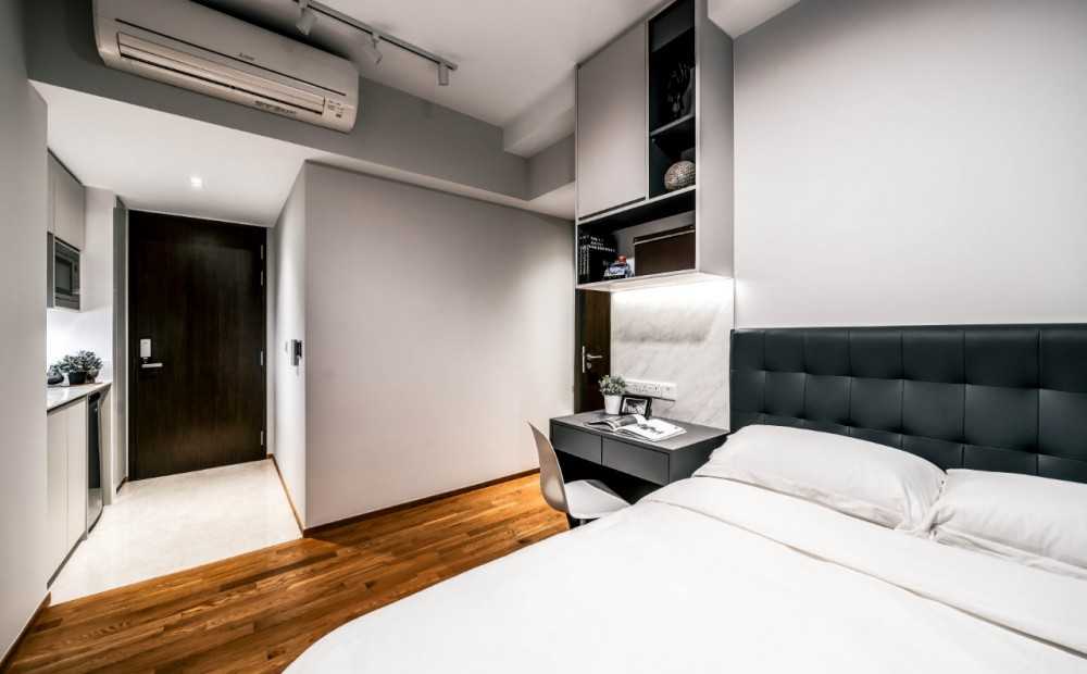 Contemporary Bedroom with Vinyl Flooring and Ceiling Light