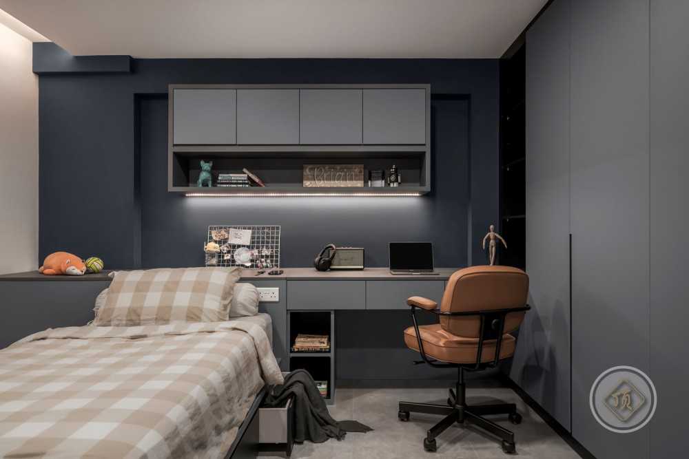 Modern Living Room with Bookshelf and Sofa