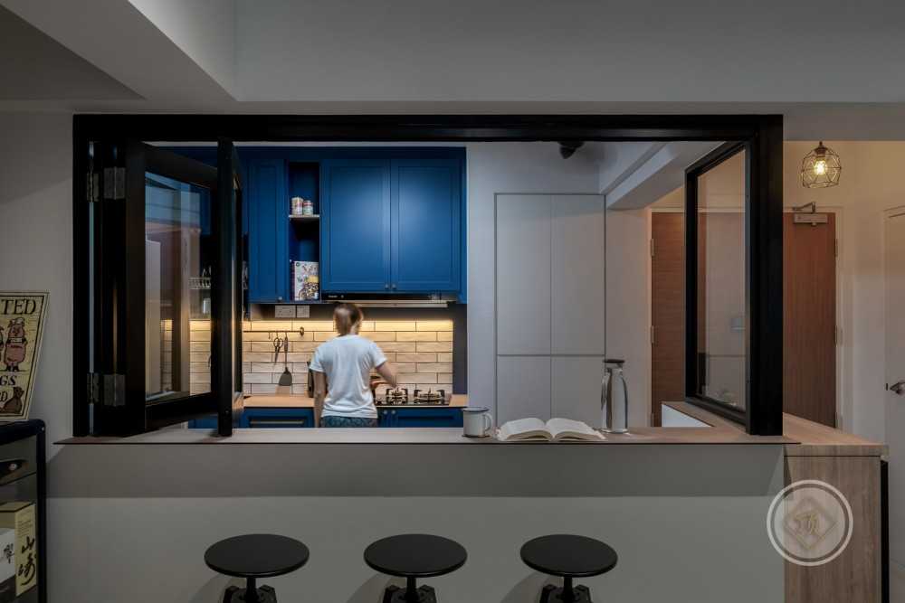 Modern Kitchen with Kitchen Window and Cupboard