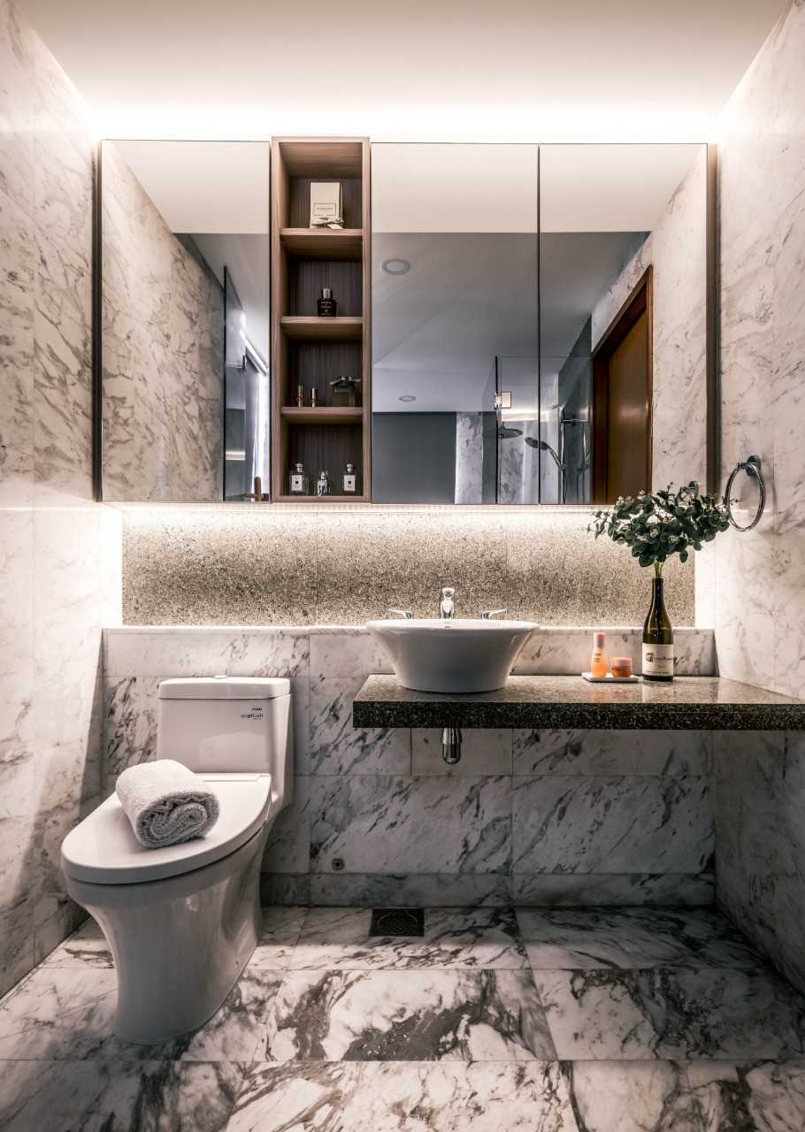 Scandinavian Bathroom with Mirror and Bathroom Mirrors