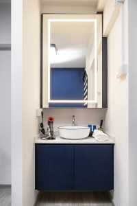 Minimalist Bathroom at 124 Hougang Avenue 1