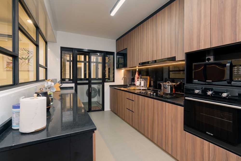 Modern Kitchen with Countertop and Kitchen Window