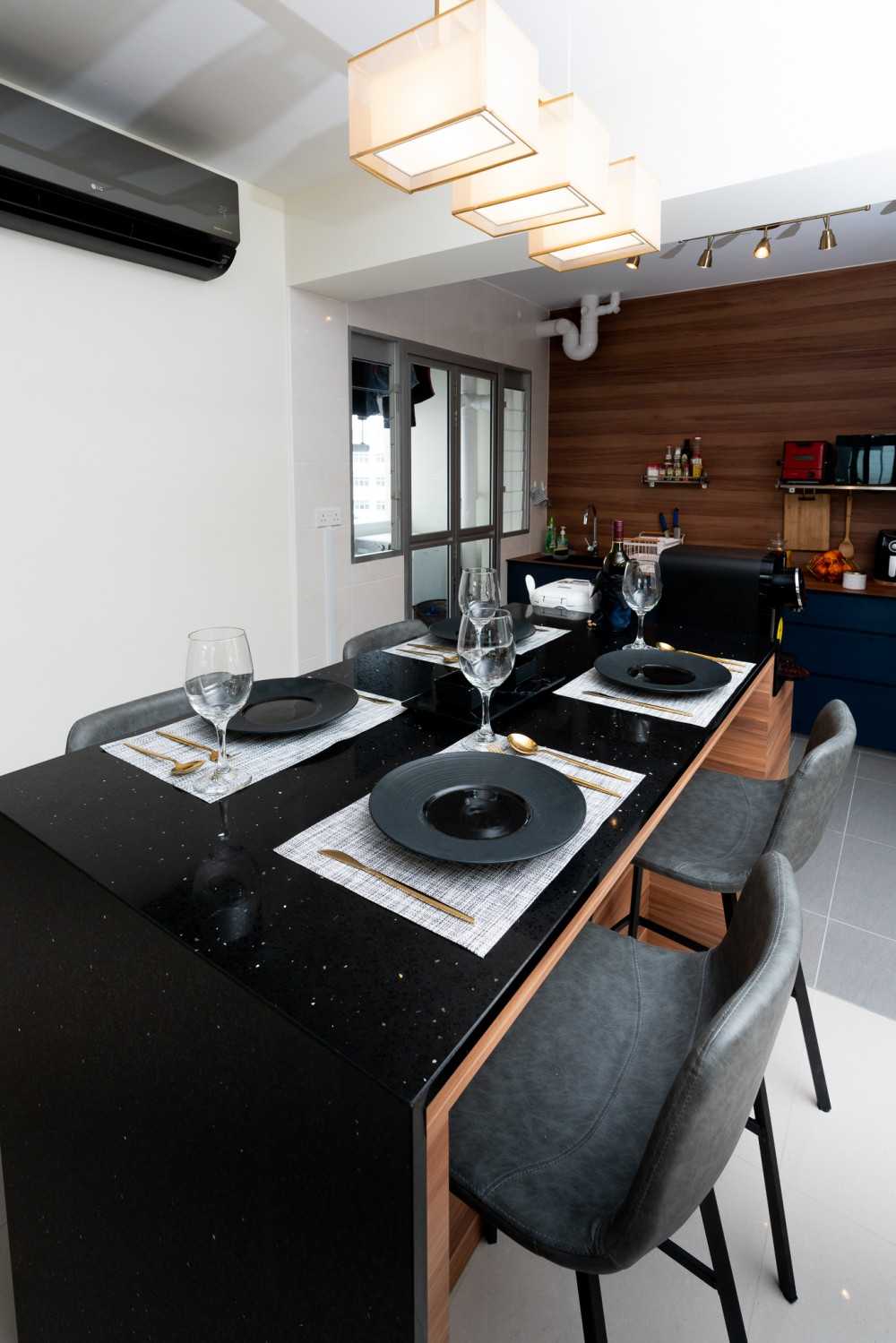 Modern Dining Room with Drop Light and Dining Table