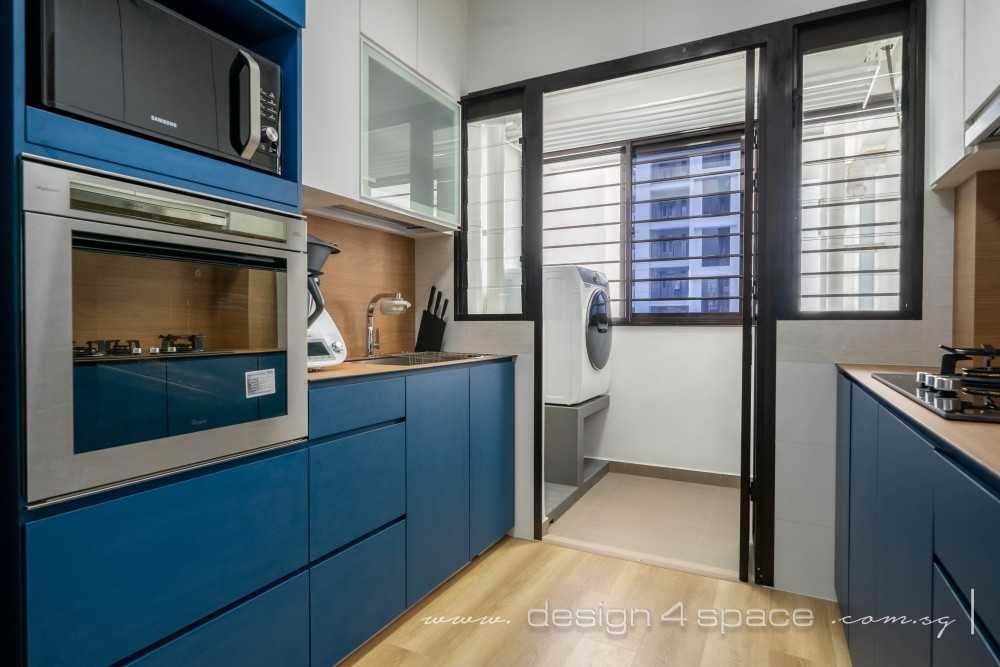Contemporary Kitchen with Countertop and Vinyl Flooring