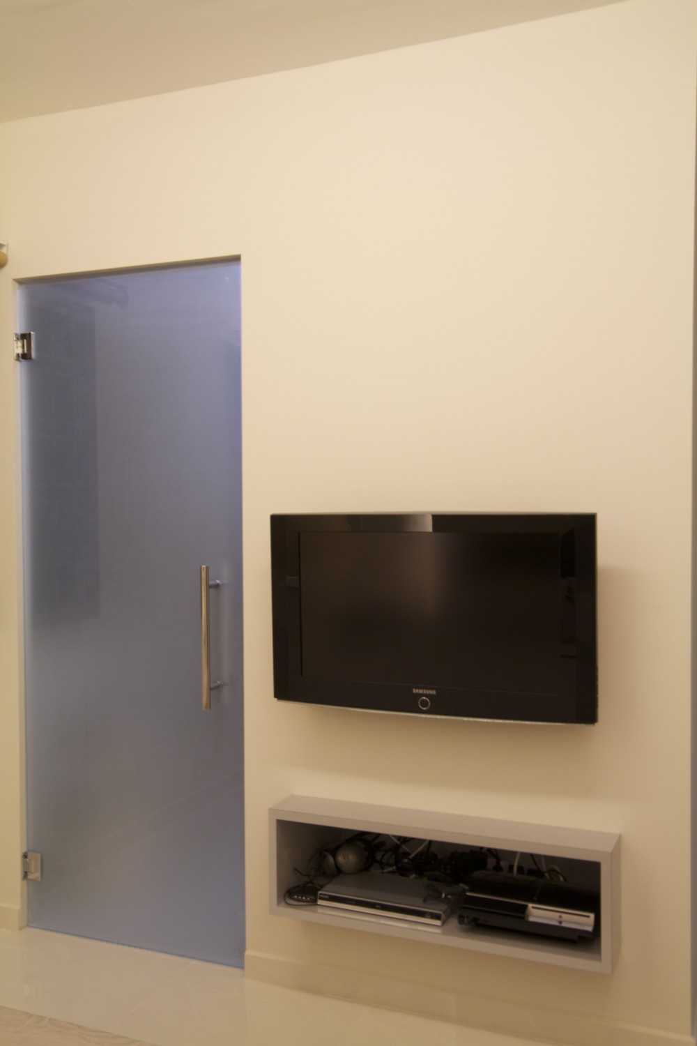 Modern Bedroom with Homogeneous Tiles and TV Console