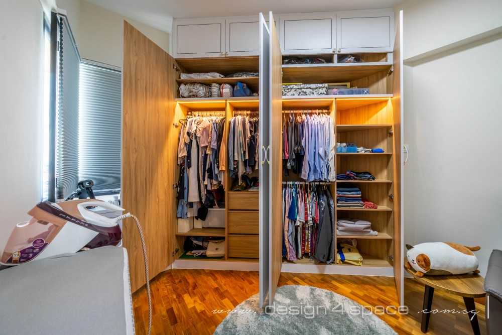 Modern Bedroom with Vinyl Flooring and Parquet Floor