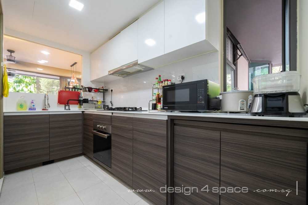 Modern Kitchen with Kitchen Window and Mosaic