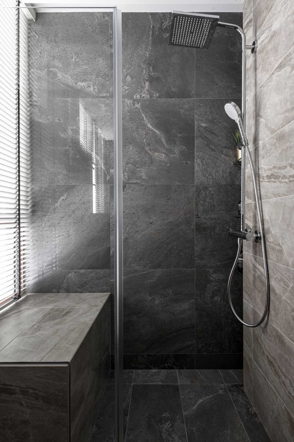 Modern Bathroom with Shower Screen and Bathroom Accessories