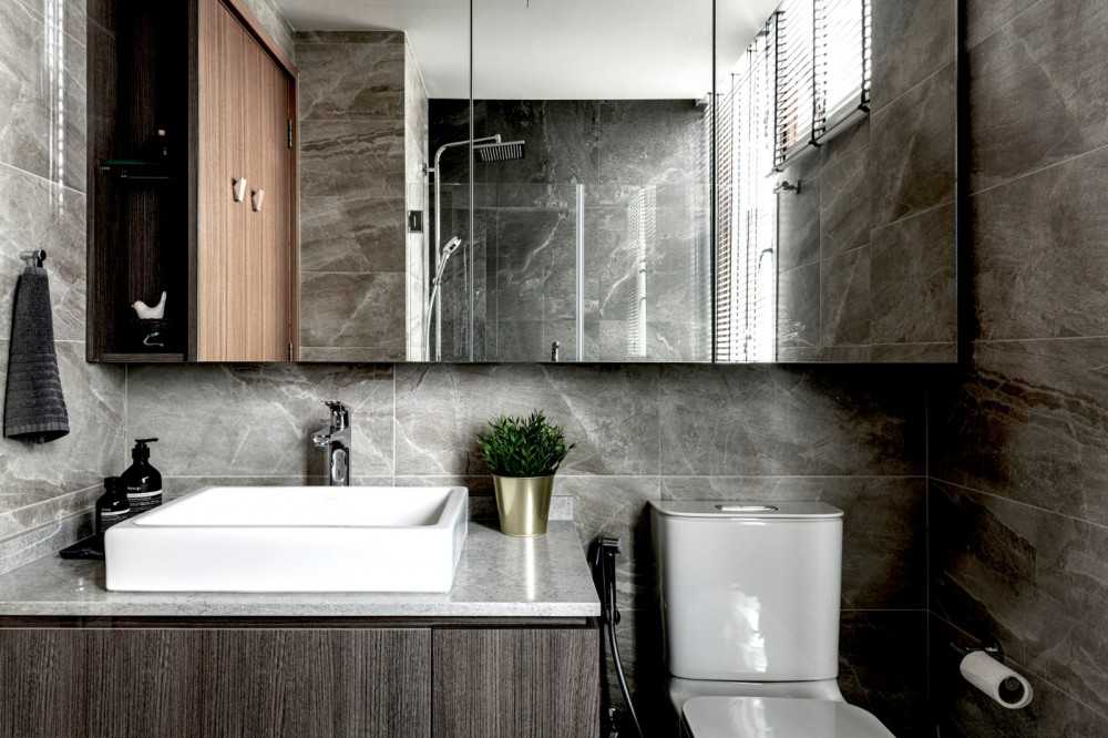 Modern Bathroom with Mirror and Bathroom Mirrors