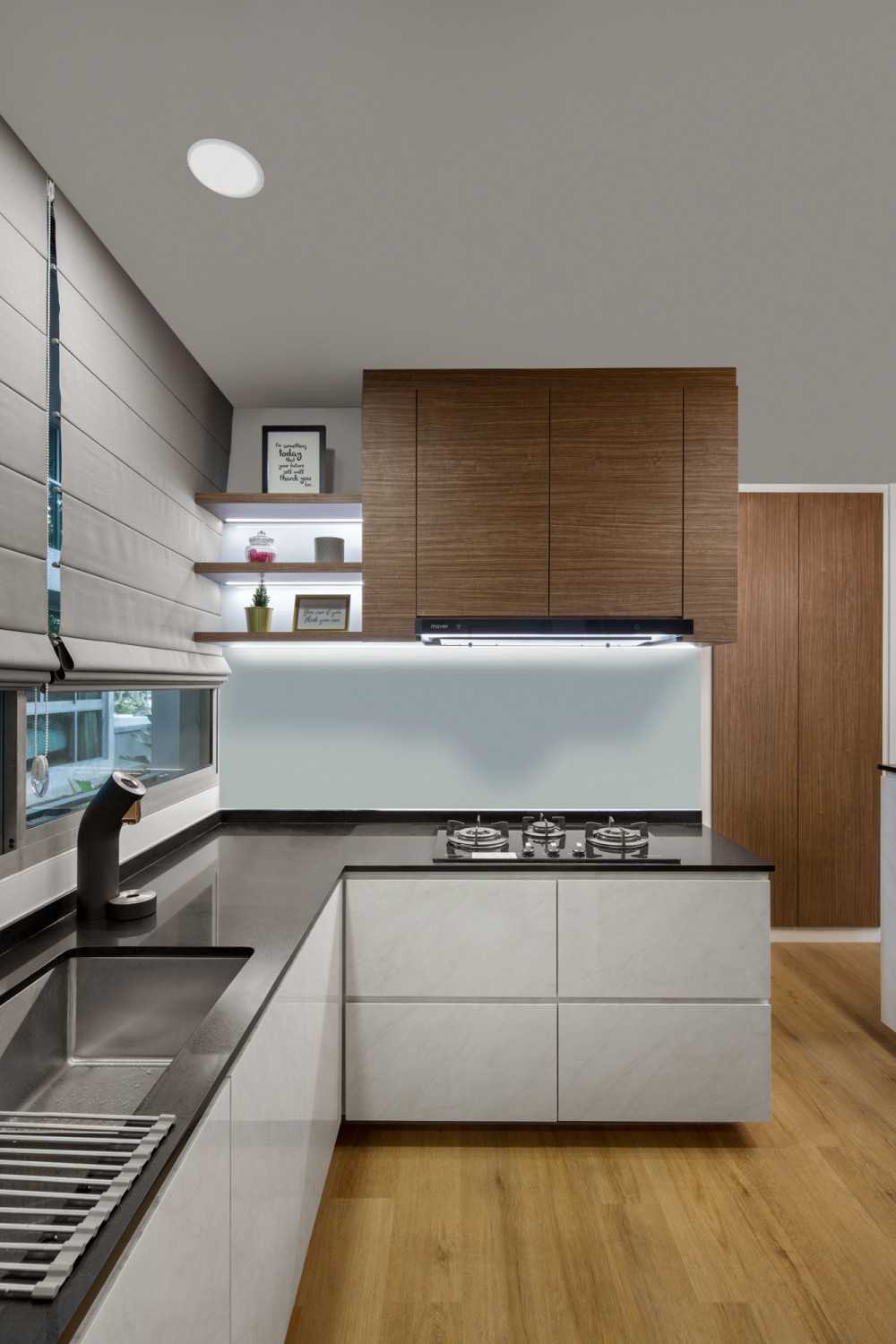 Contemporary Kitchen with Kitchen Window and Kitchen Island