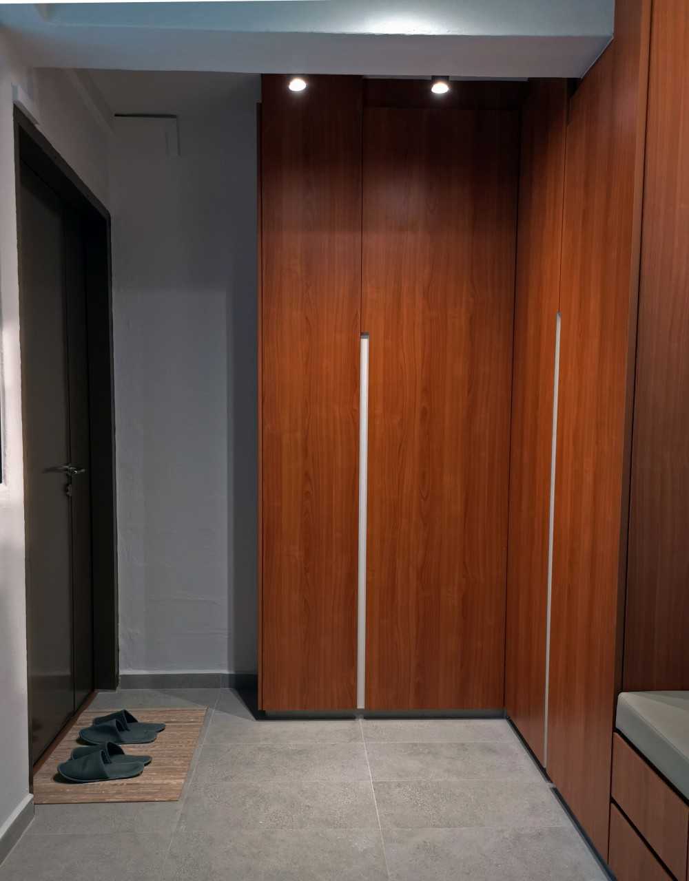 Minimalist Entryway with Seating Bench and Shoe Rack