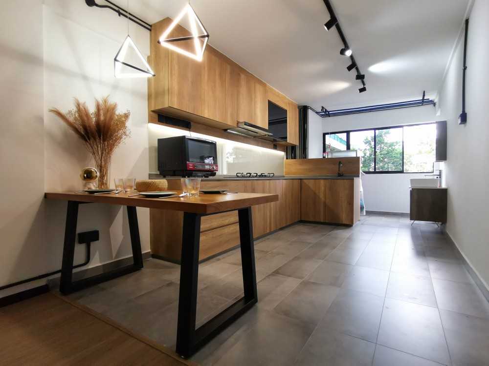 Industrial Dining Room with Chandelier and Dining Table