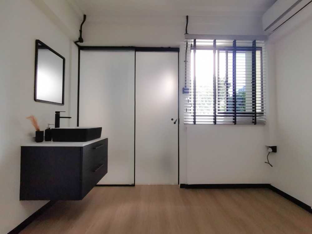 Industrial Bedroom with Vinyl Flooring and Bay Window