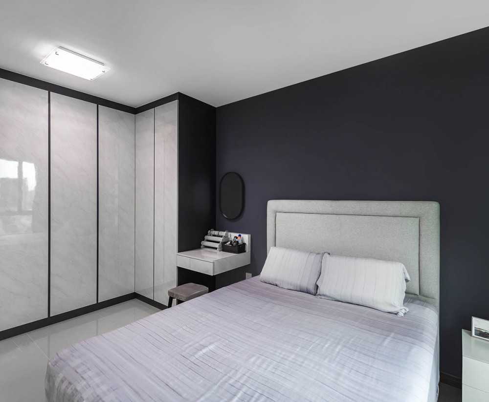 Modern Bedroom with Homogeneous Tiles and Closet