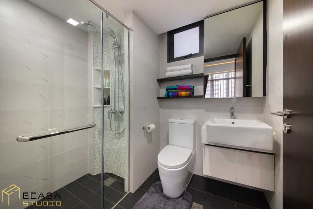 Modern Bathroom with Bathroom Accessories and Showers