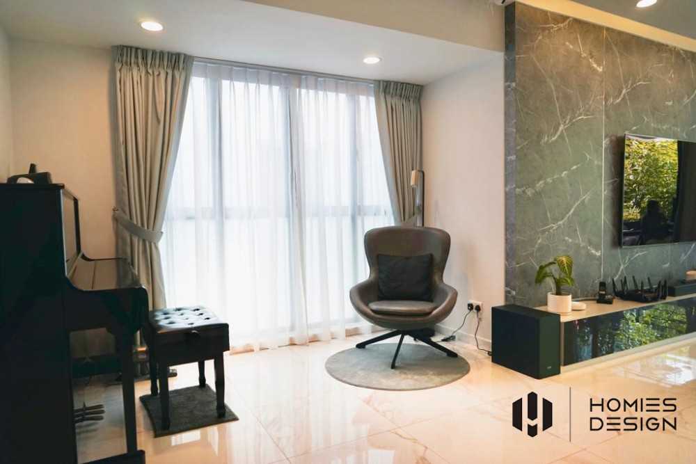 Minimalist Living Room with Homogeneous Tiles and TV Console