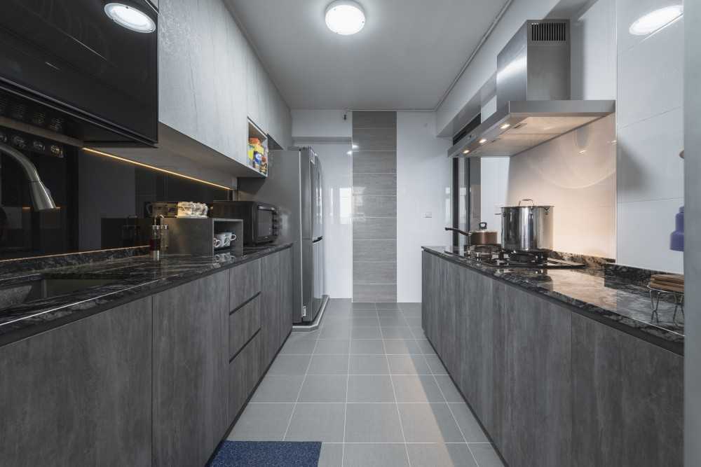 Industrial Kitchen with Countertop and Kitchen Island