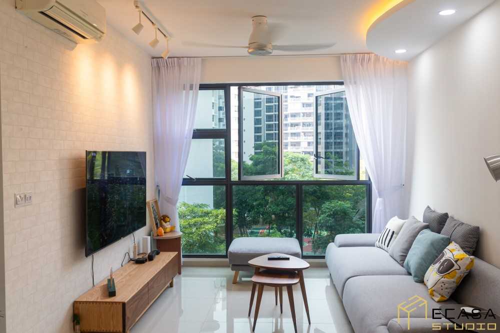 Modern Living Room with Sofa and TV