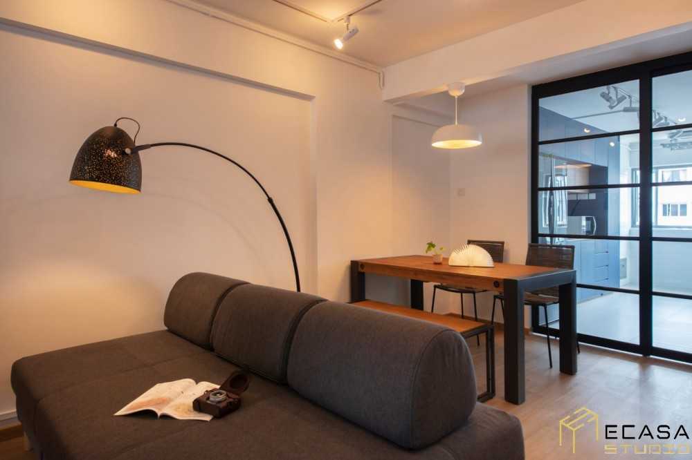 Modern Dining Room with Downlights and Dining Table