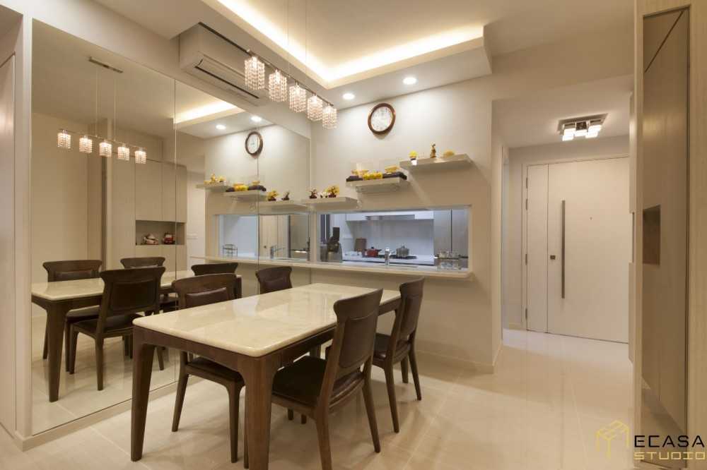 Modern Dining Room with Dining Table and Dining Chairs