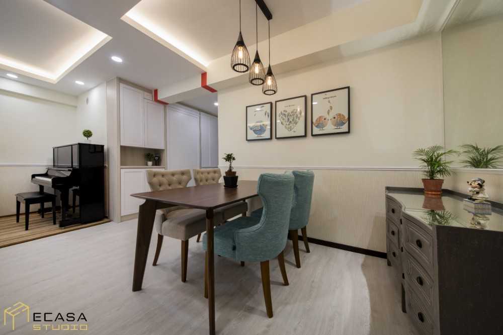 Modern Dining Room with Dining Table and Dining Chairs
