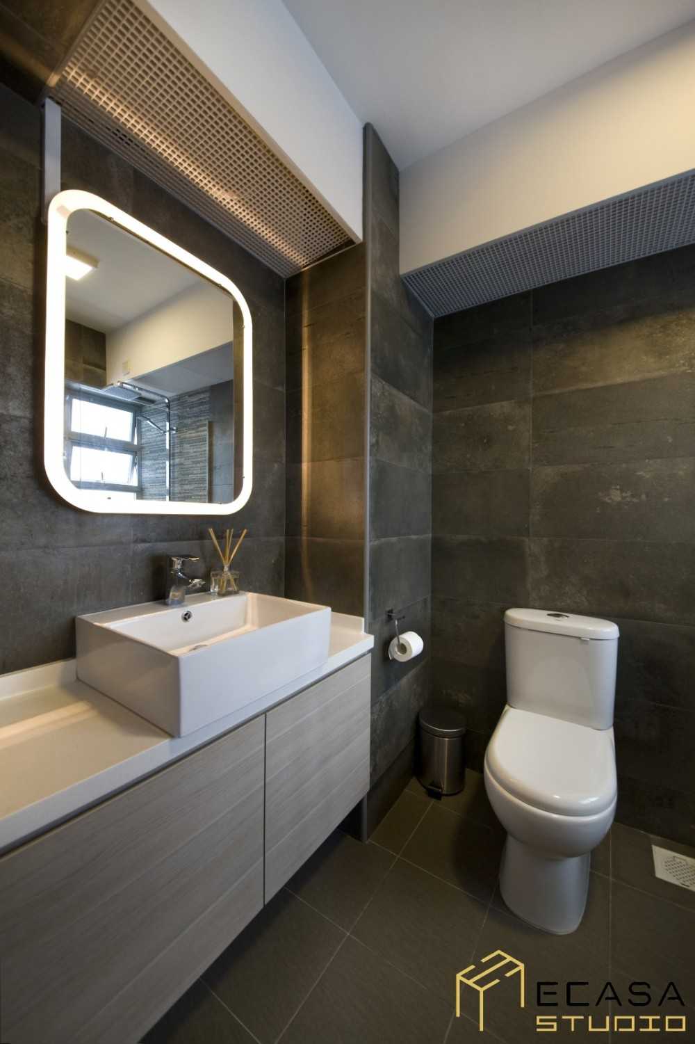 Modern Bathroom with Mirror and Makeup mirror