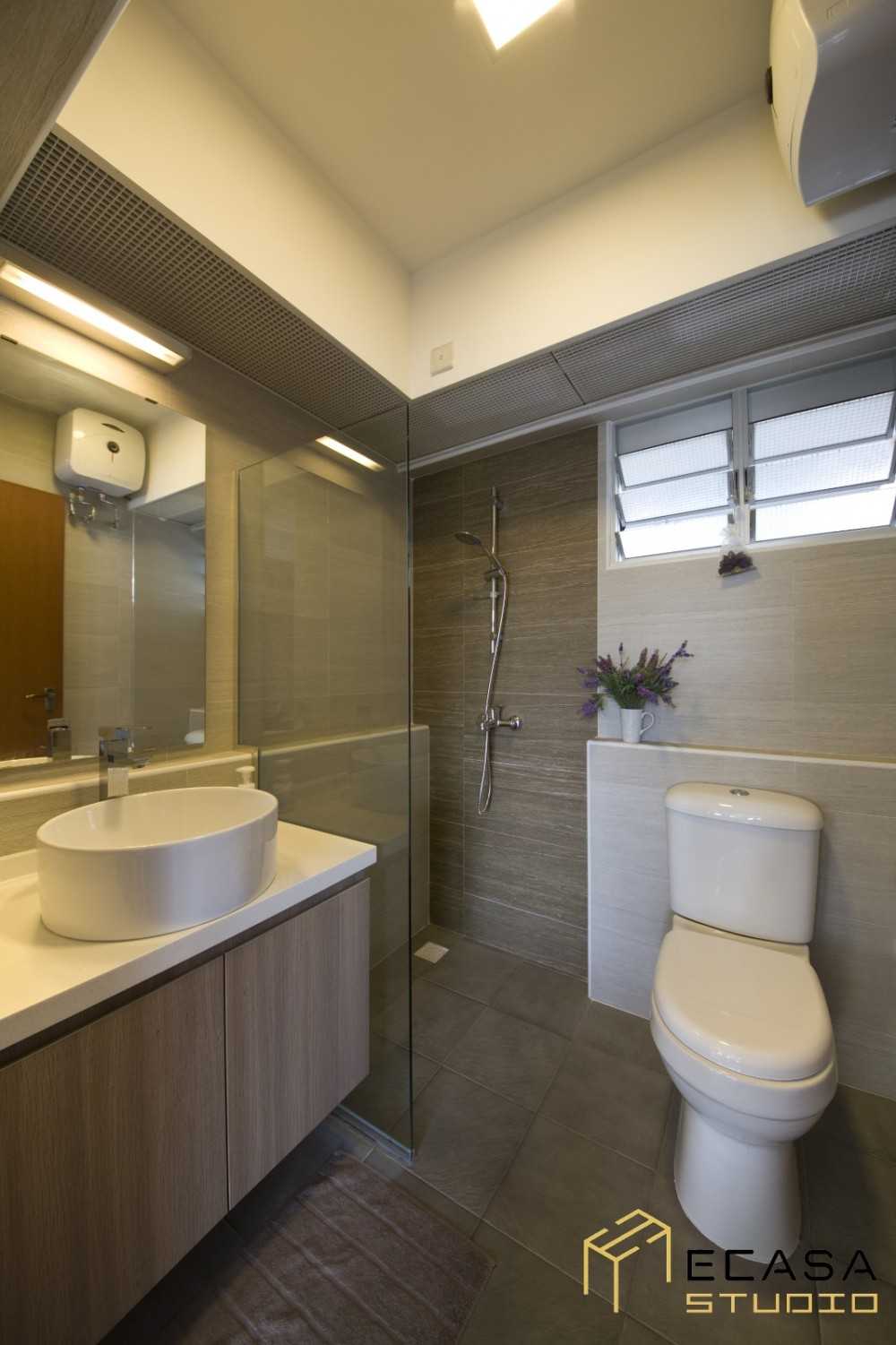 Modern Bathroom with Bathroom Accessories and Showers