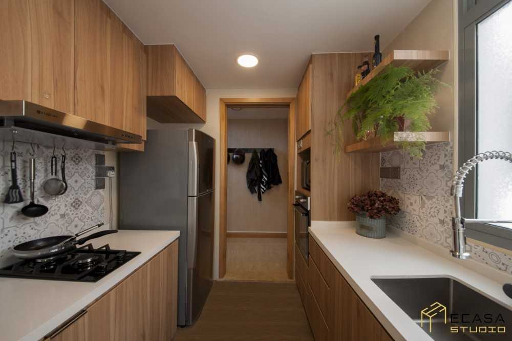 Industrial Kitchen with Kitchen Accessories and Oven