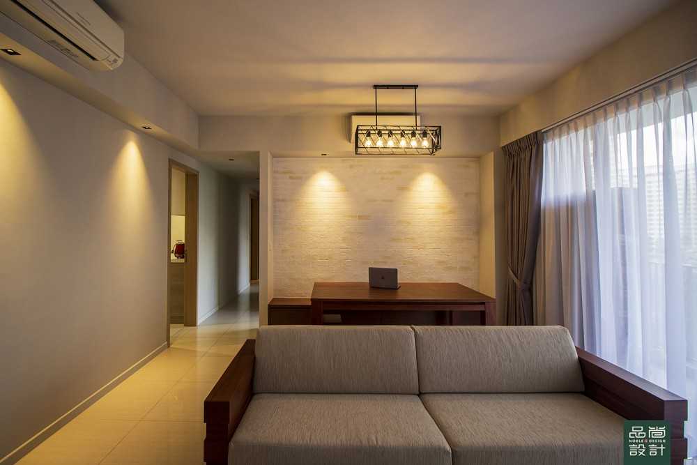 Asian Dining Room with Feature Wall and Seating Bench