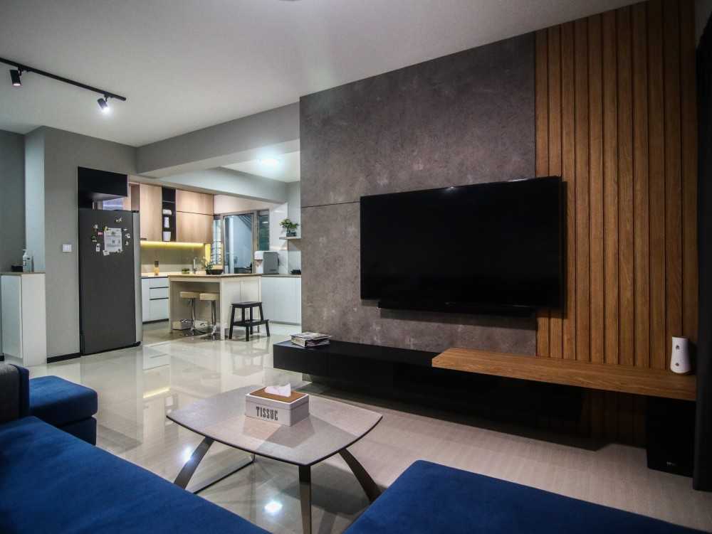 Contemporary Living Room with Homogeneous Tiles and Feature Wall