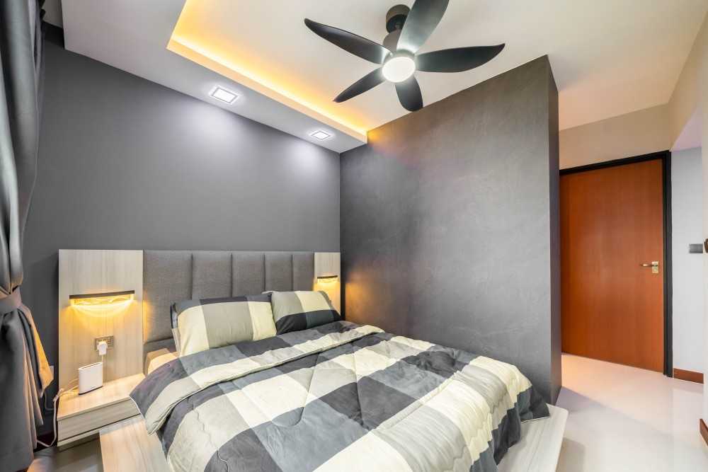 Contemporary Bedroom with Platform Bed and Homogeneous Tiles