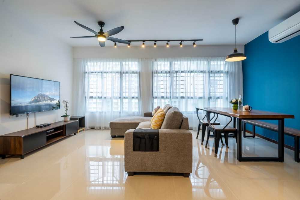 Scandinavian Living Room with Homogeneous Tiles and TV Console