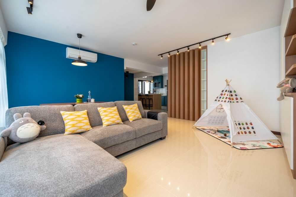 Scandinavian Living Room with Homogeneous Tiles and Feature Wall
