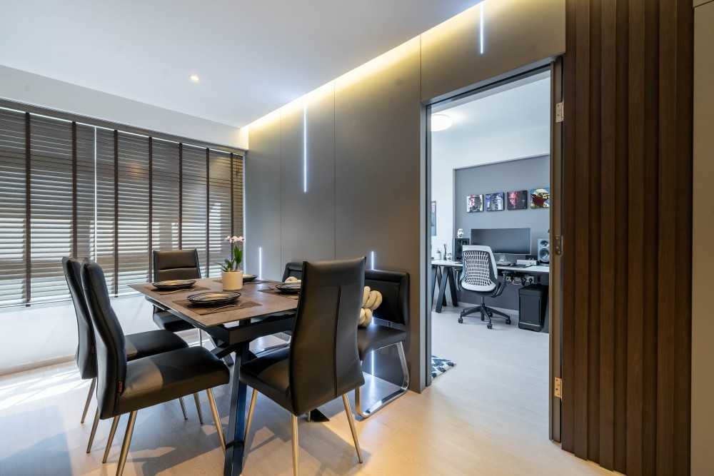 Modern Dining Room with Cove Lighting and Dining Table