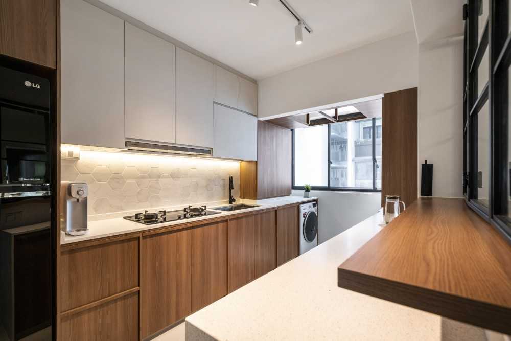 Scandinavian Kitchen with Countertop and Homogeneous Tiles