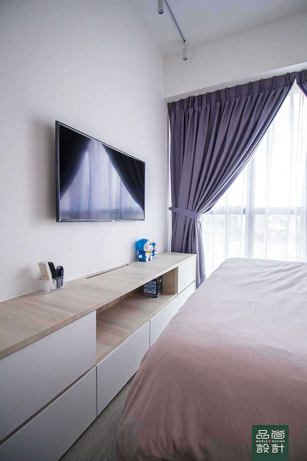 Modern Bedroom with Vinyl Flooring and TV Console