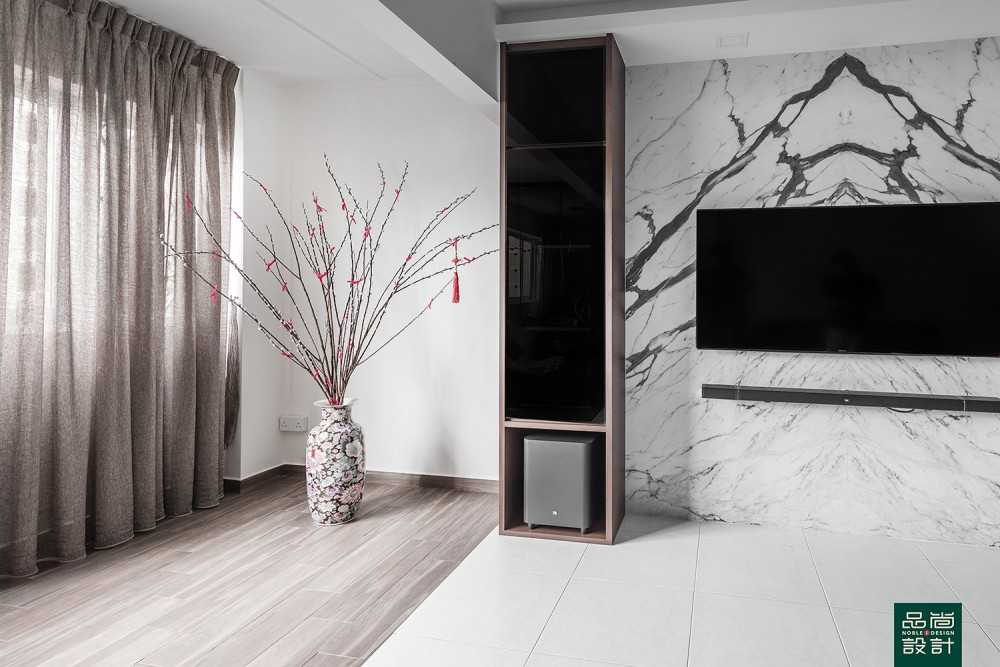 Modern Foyer with Homogeneous Tiles and TV Console