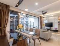 Modern New Condominium by U-Home Interior Design Pte Ltd
