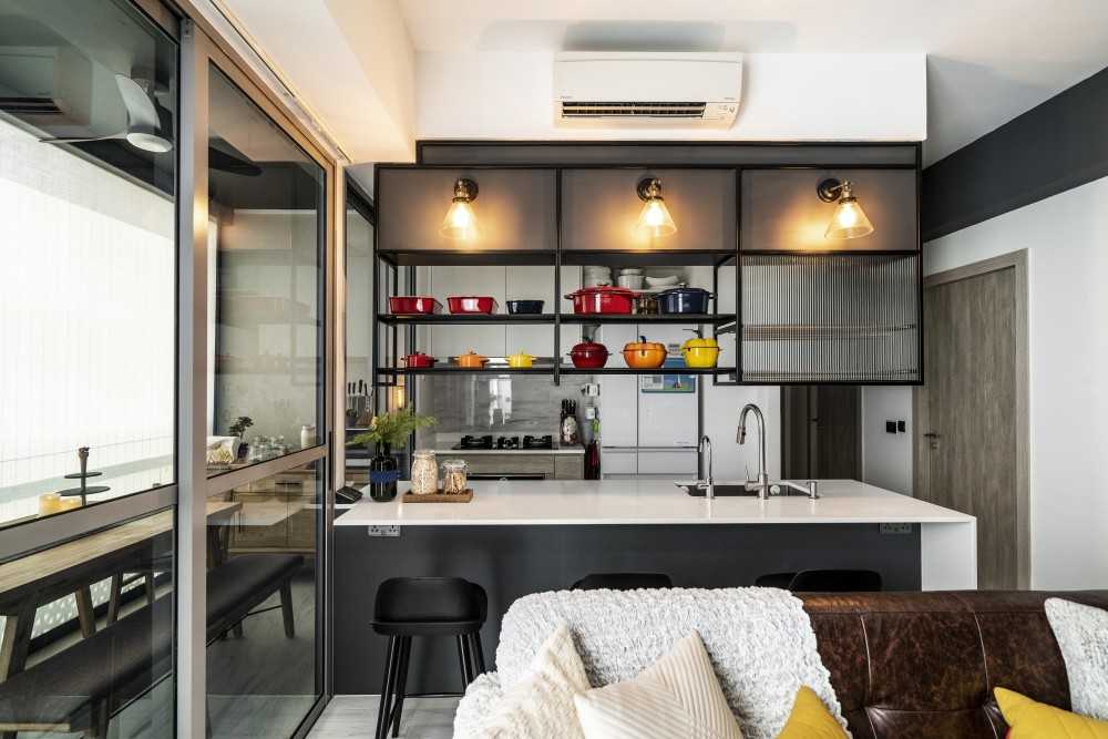 Modern Kitchen with Countertop and Marble Floor