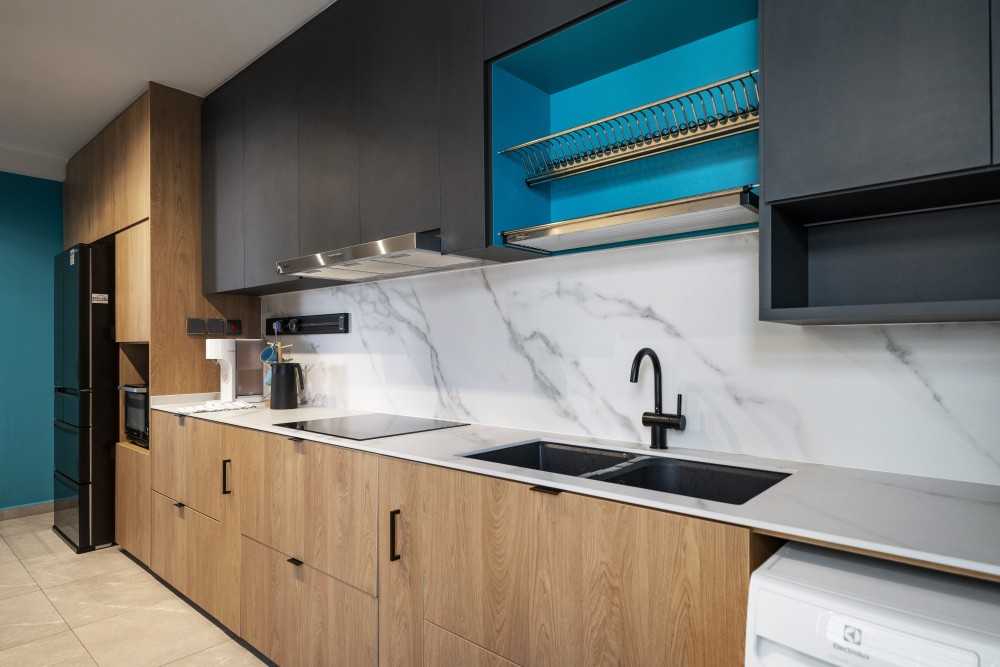 Scandinavian Kitchen with Countertop and Homogeneous Tiles