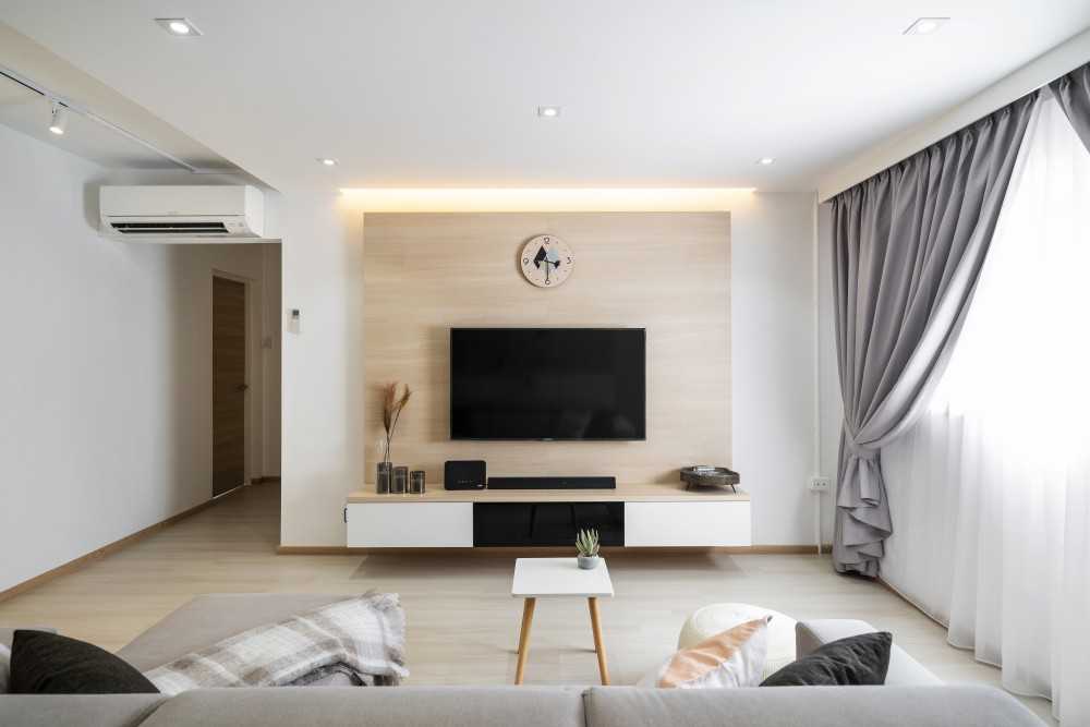 Minimalist Living Room with Feature Wall and Sofa