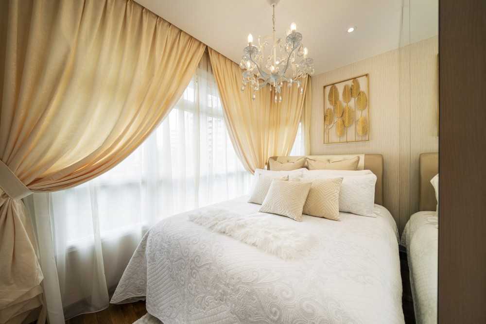 Modern Bedroom with Built-in Bed and Chandelier