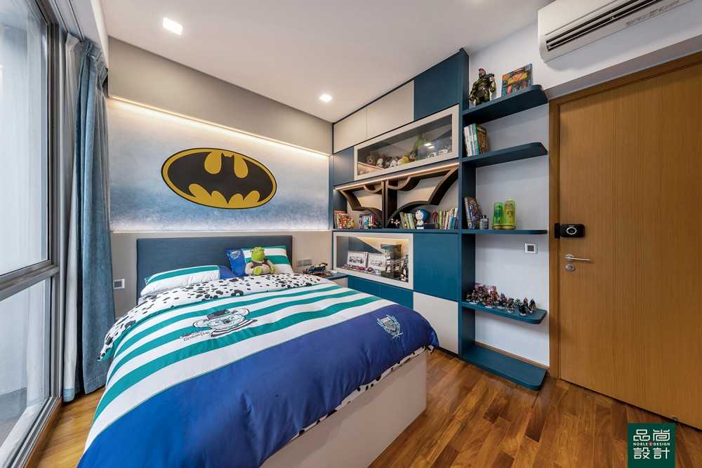 Asian Bedroom with Feature Wall and Built-in Bed