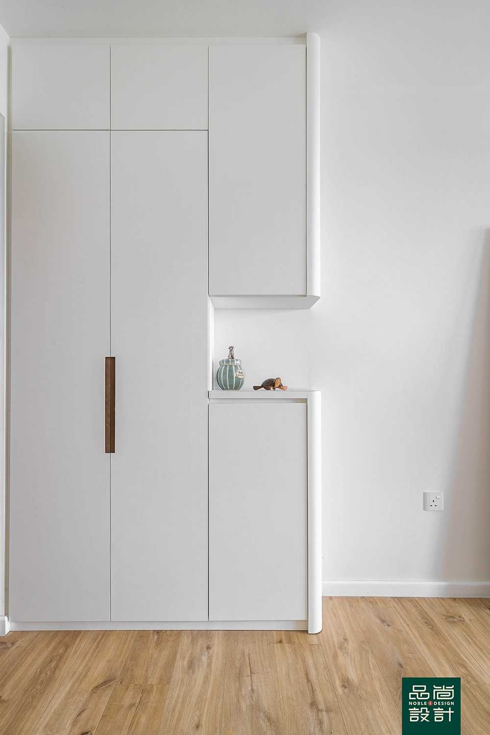 Modern Foyer with Vinyl Flooring and Storage Cabinets