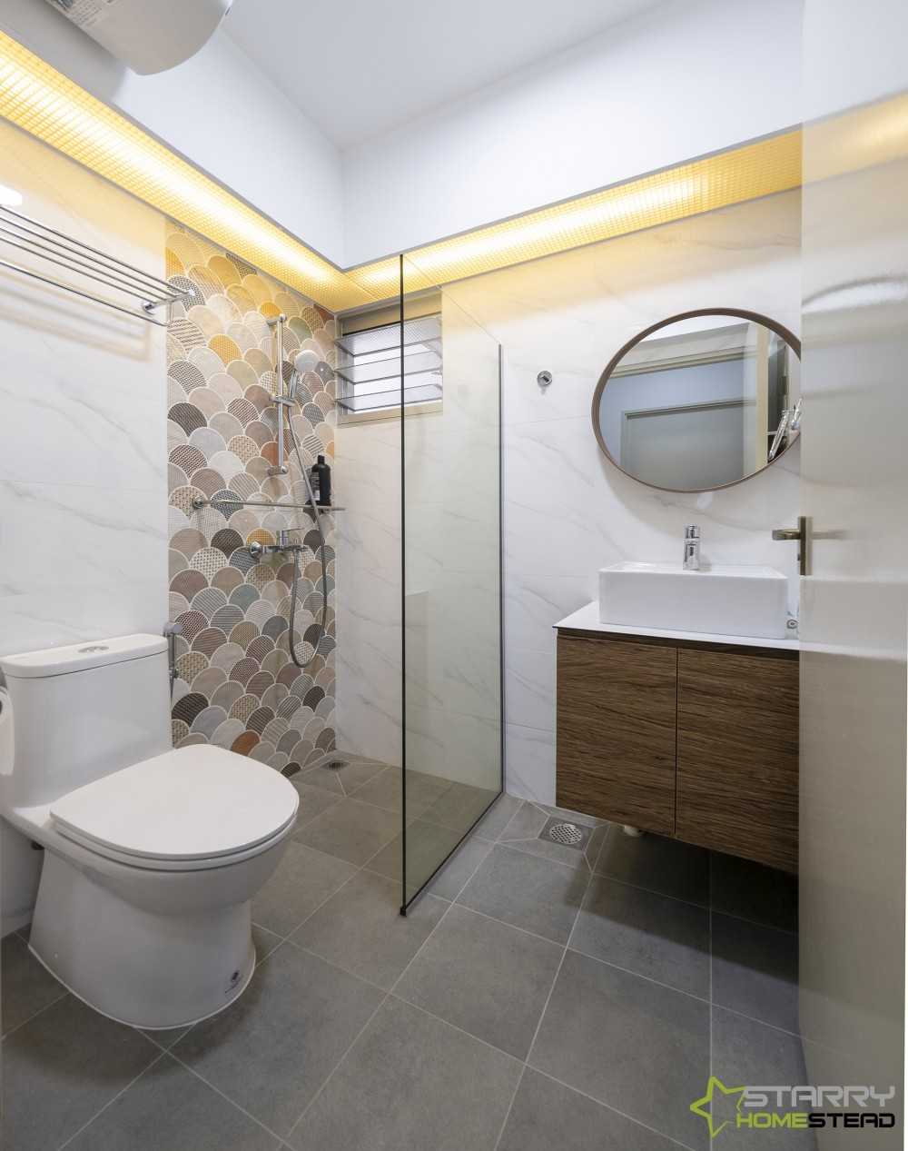 Scandinavian Bathroom with Bathroom Tap and Toilet Bowl