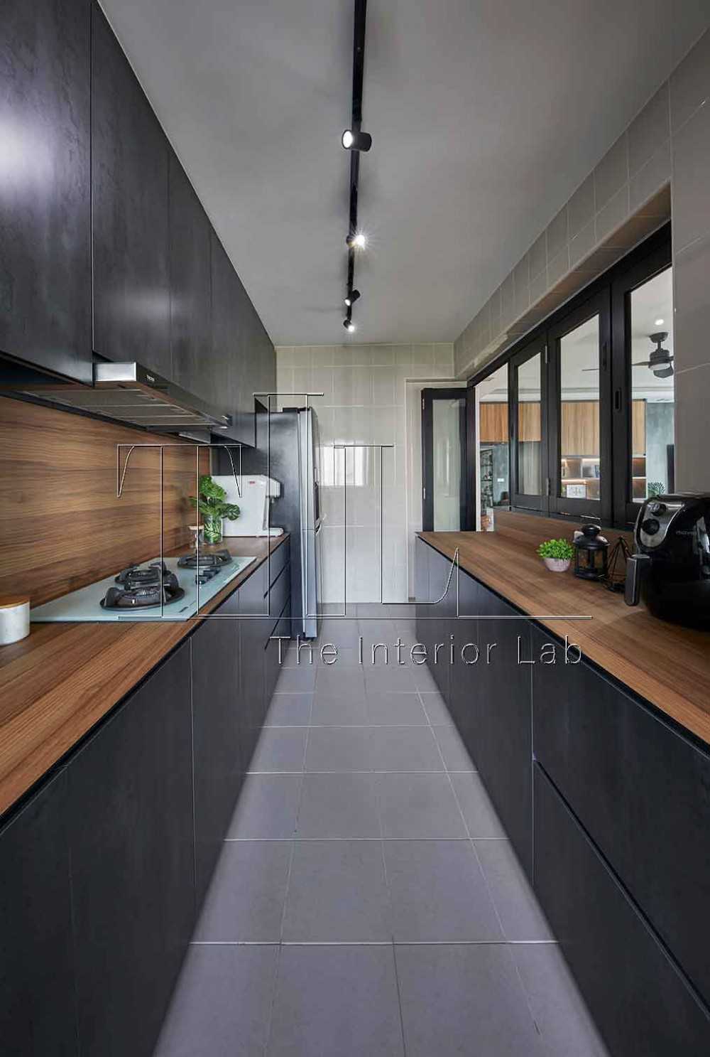 Industrial Kitchen with Countertop and Open Kitchen