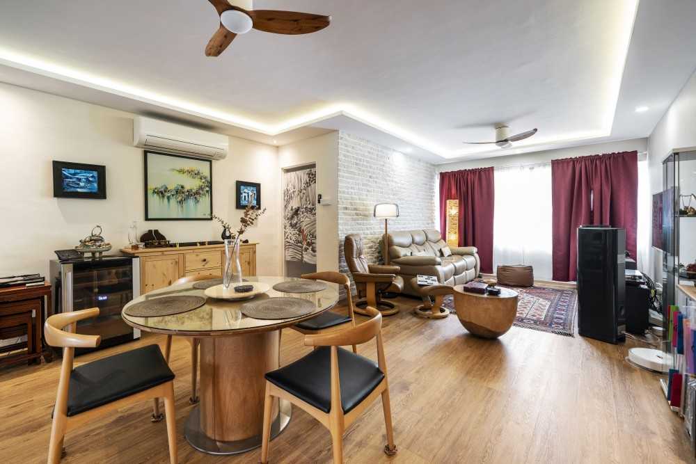 Modern Dining Room with Carpet and Dining Table